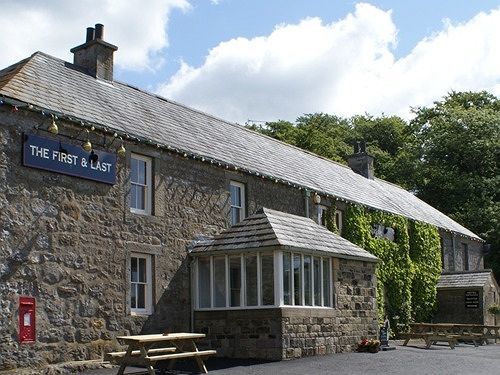 The Gun Inn Ridsdale Экстерьер фото